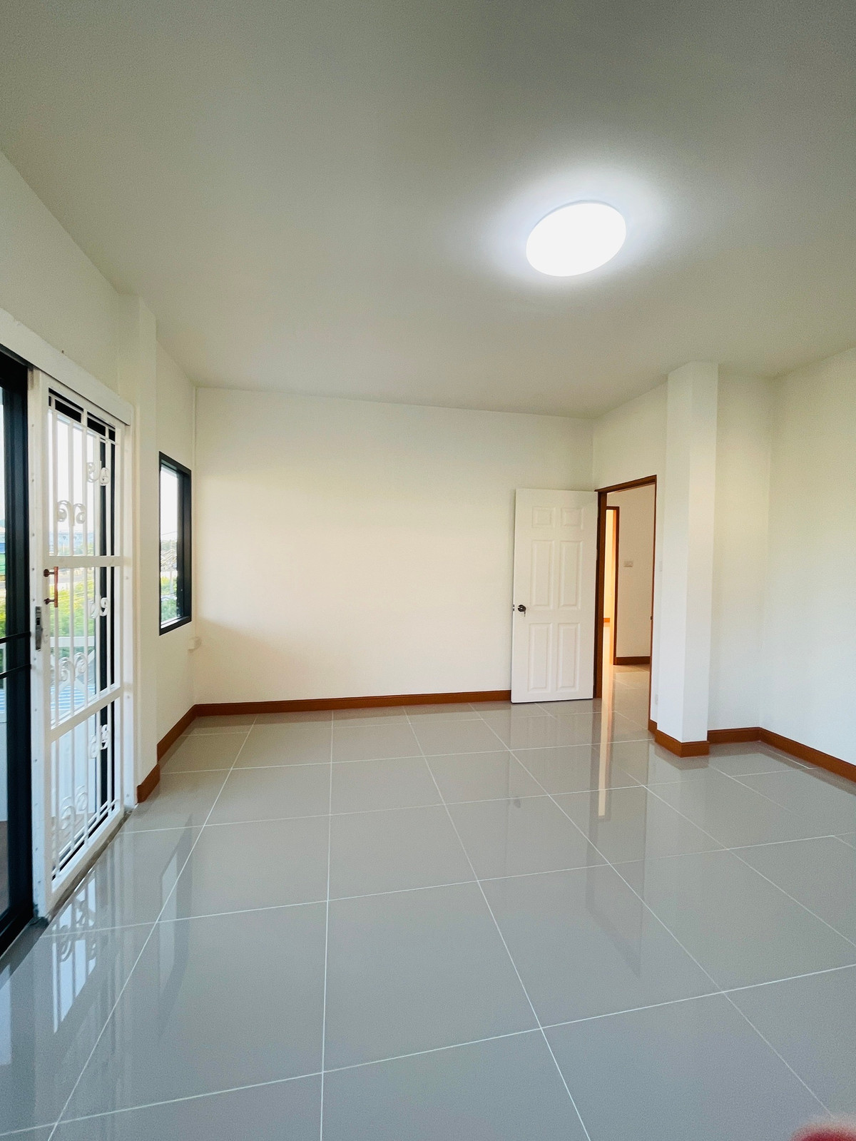 For SaleHouseNonthaburi, Bang Yai, Bangbuathong : Single house for sale, Imperial Laguna 2, Bang Bua Thong, 56 sq m, newly decorated, lots of space, free transfer.