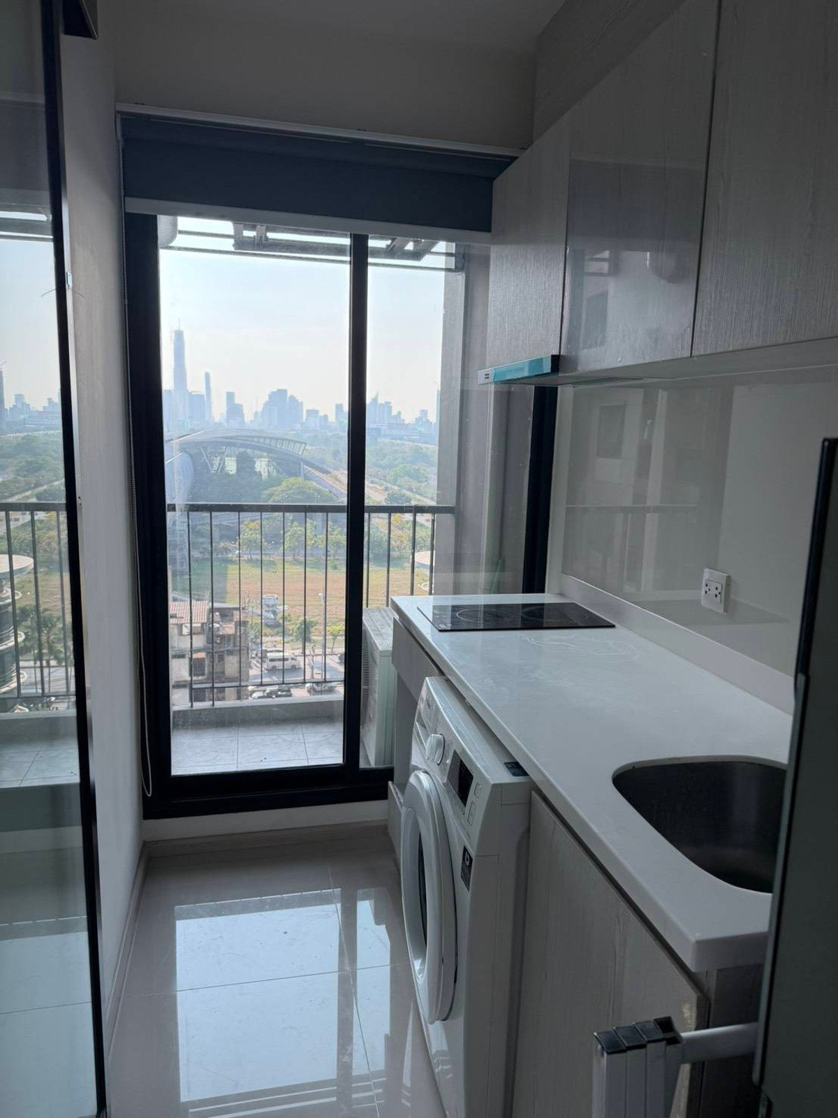 For RentCondoRama9, Petchburi, RCA : Beautiful room, good location Fully furnished, ready to move in ⭐For rent Life Asoke (Life Asoke)