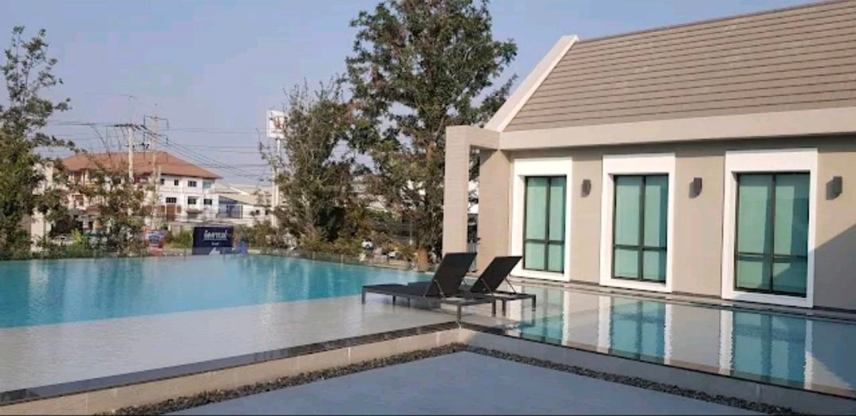 ขายบ้านปทุมธานี รังสิต ธรรมศาสตร์ : ขาย หมู่บ้าน ลัดดารมย์ ติวานนท์

บิ้วอินทุกห้อง 
แบบบ้าน Vermont ที่ดิน 60.4 ตร.วา 
พื้นที่ใช้สอย 188 ตร.ม. 
🏡4 ห้องนอน 3 ห้องน้ำ 
🚗🚗🚗3 ที่จอดรถ 

🗯ชั้น 2 จริงๆ  3 ห้องนอน แต่ทุบ 2 ห้อง รวมเป็น master bed 1 ห้อง/ กับห้องเด็กอีก 1 ห้อง  ห้องน้ำ 2  

