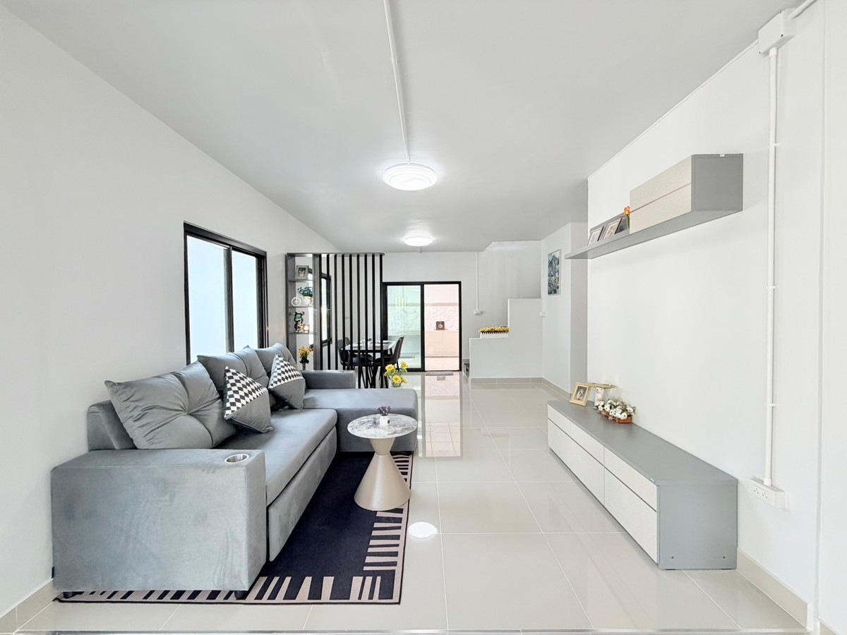 ขายนนทบุรี บางใหญ่ บางบัวทอง : ขายบ้านแฝด พฤกษา 14A หลังมุมติดสวน 53.3 ตร.ว. 5 นอน ครัวกว้าง ฟรีโอน