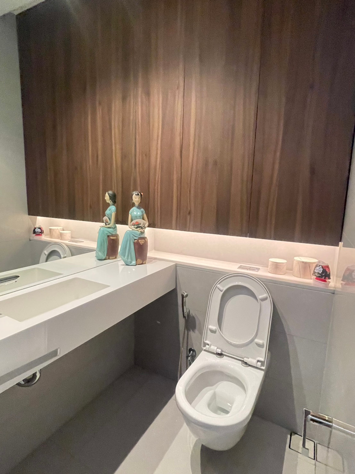 For RentCondoSukhumvit, Asoke, Thonglor : Condo for rent Tela Thonglor 3 bedrooms 3 bathrooms Rare unit Super luxury Best price! Ready to move in!!