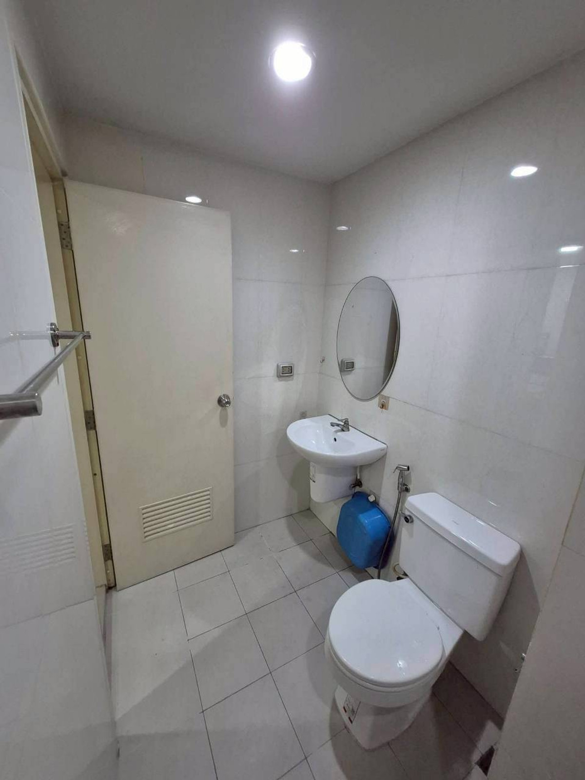 ขายคอนโดเสรีไทย-นิด้า : ✅ S-ISB114 ✅ Line : @p2nproperty