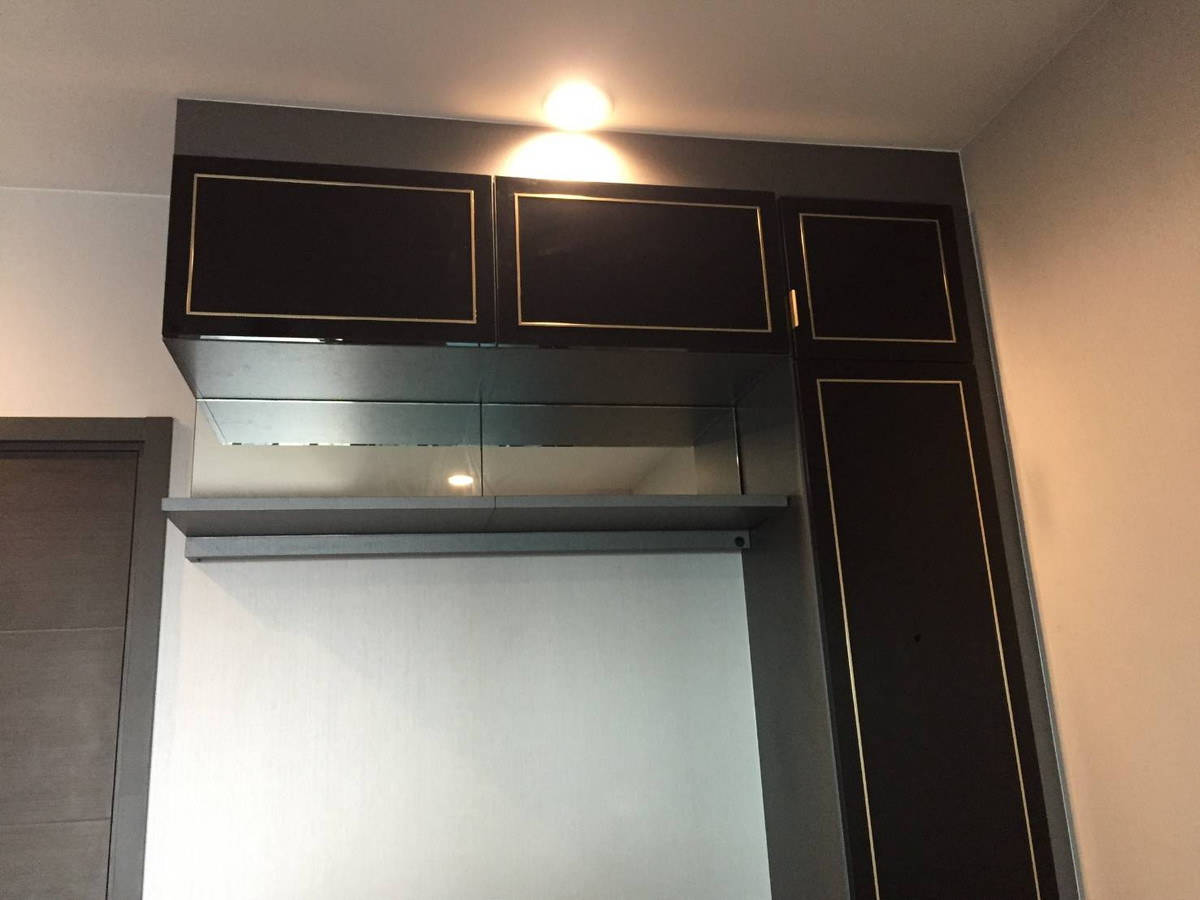 ขายคอนโดปิ่นเกล้า จรัญสนิทวงศ์ : ขาย 𝐔𝐫𝐛𝐚𝐧𝐨 𝐑𝐚𝐣𝐚𝐯𝐢𝐭𝐡𝐢 (เออร์บาโน่ ราชวิถี) ชั้น21 ราคาดี 3.1 ลบ. (ผ่อนตรงกับเจ้าของได้ 1ปี) ห่างจาก MRT สิรินธร 100 เมตร  (31 Sq.m. 1BR & 1Bath) --- Agent Top 084-8751655