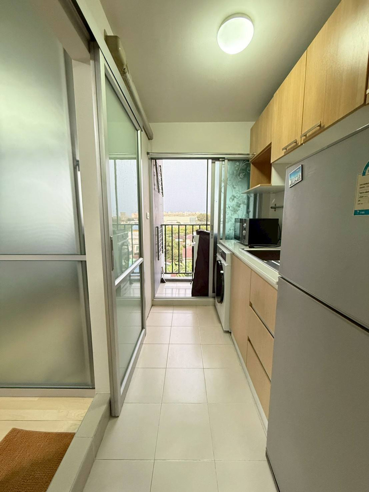 For RentCondoNawamin, Ramindra : Beautiful room, good location, cute price. Hurry and reserve before it's gone ‼️ For rent DCONDO RAMINDRA, nice condo, good atmosphere, fully decorated room, furniture + complete electrical appliances. Ready to move in immediately.