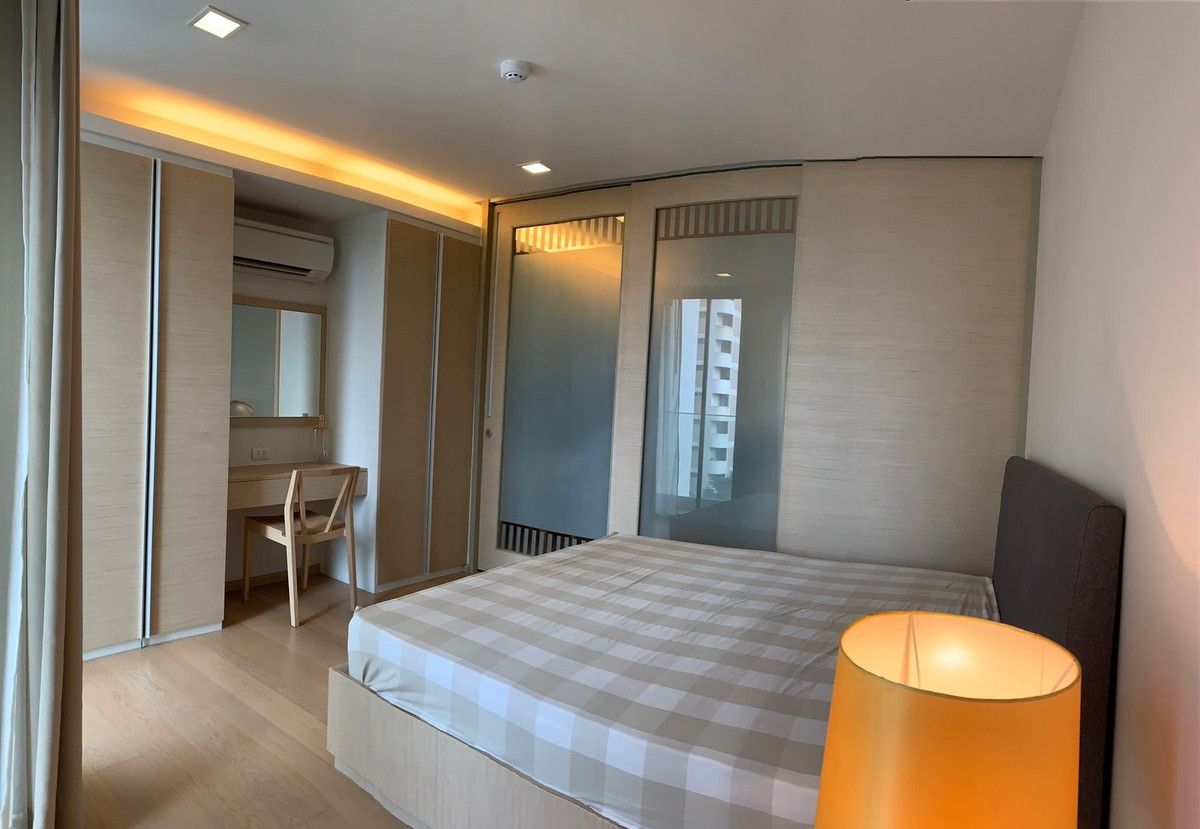 คอนโดสุขุมวิท อโศก ทองหล่อ : 🏠✨ LIV@49 (ลิฟ แอท 49) | ขาย/เช่า คอนโด 1 ห้องนอน (HBH-HL-135)