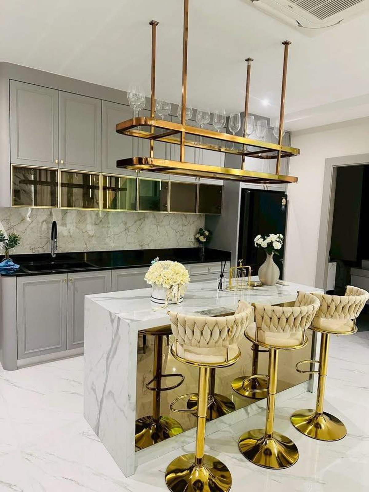 For RentPattaya, Bangsaen, Chonburi : Luxurious pool villa house for rent Near Jomtien Beach, Pattaya