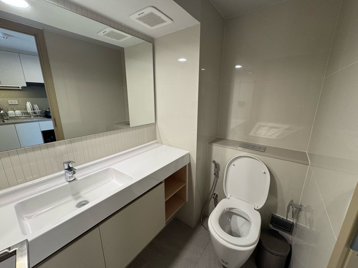 For RentCondoSiam Paragon ,Chulalongkorn,Samyan : For rent, new room, ready to move in, Culture Chula, price 32,000 baht, contact 0869017364.