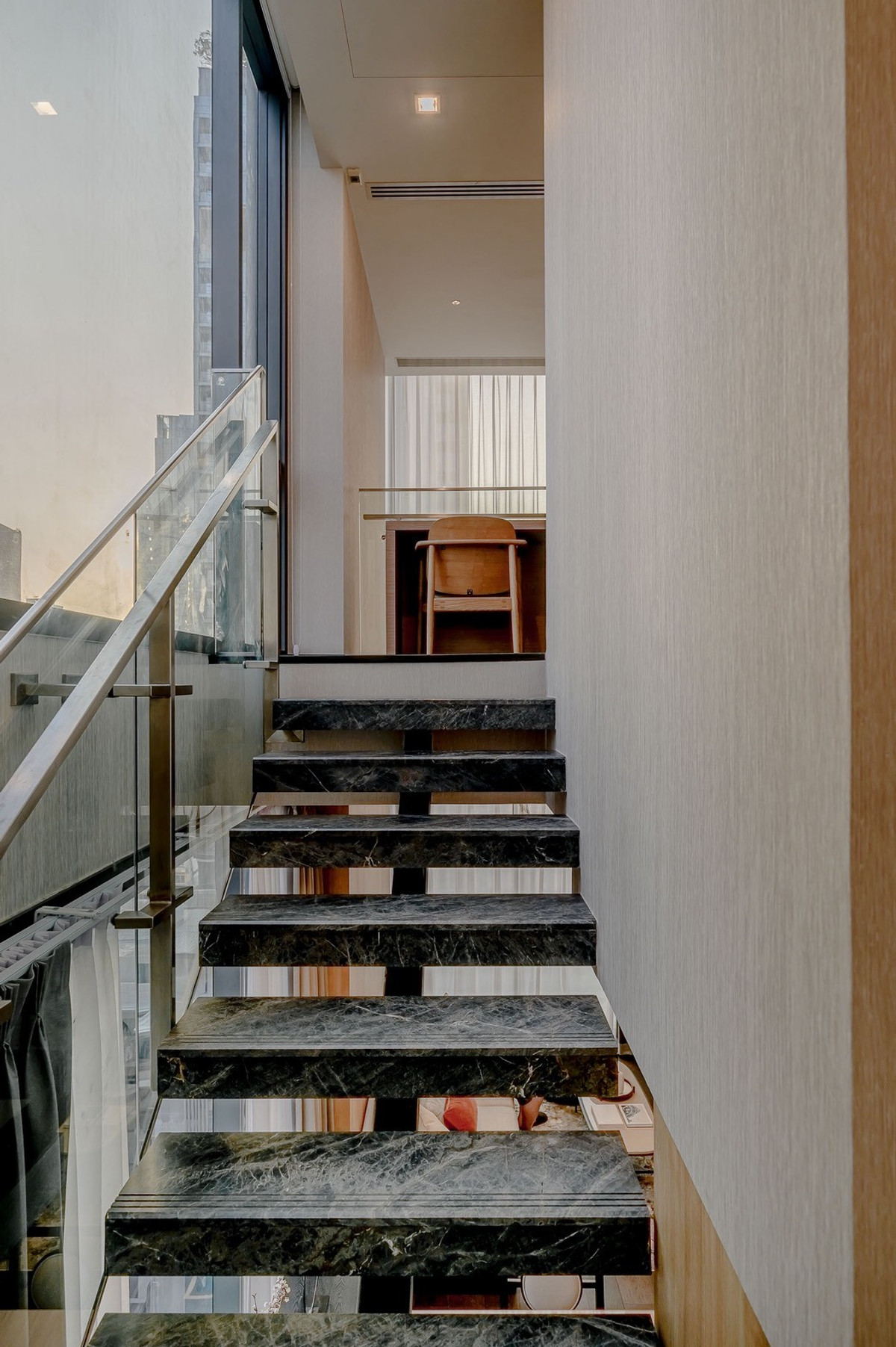 For RentCondoSukhumvit, Asoke, Thonglor : (Co-Agent Com 80%) For rent Laviq Sukhumvit 57 price 118,000 baht.