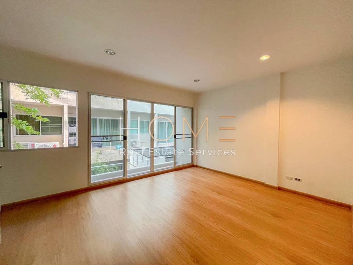 For RentTownhomePattanakan, Srinakarin : Townhome Noble Cube Pattanakarn / 3 bedrooms (for rent), Noble Cube Pattanakarn / Townhome 3 Bedrooms (FOR RENT) FON279