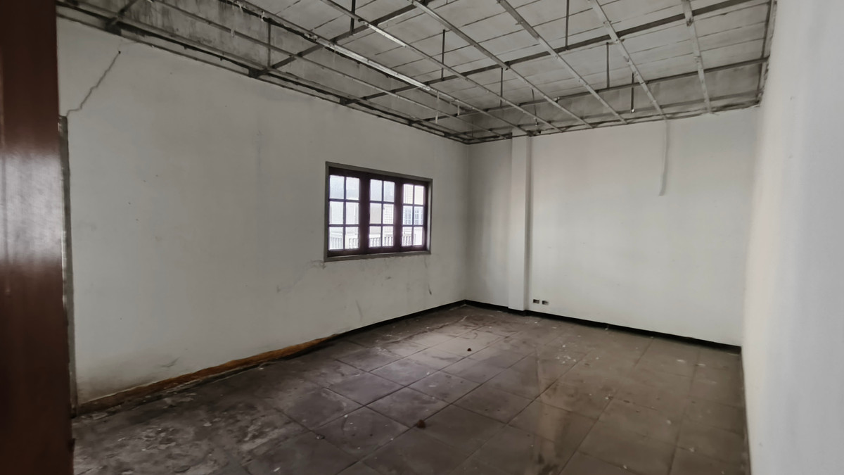 ขายทาวน์โฮมเกษตรศาสตร์ รัชโยธิน : ขายถูกทาวน์โฮมใกล้สถานีรถไฟฟ้ามัยลาภ