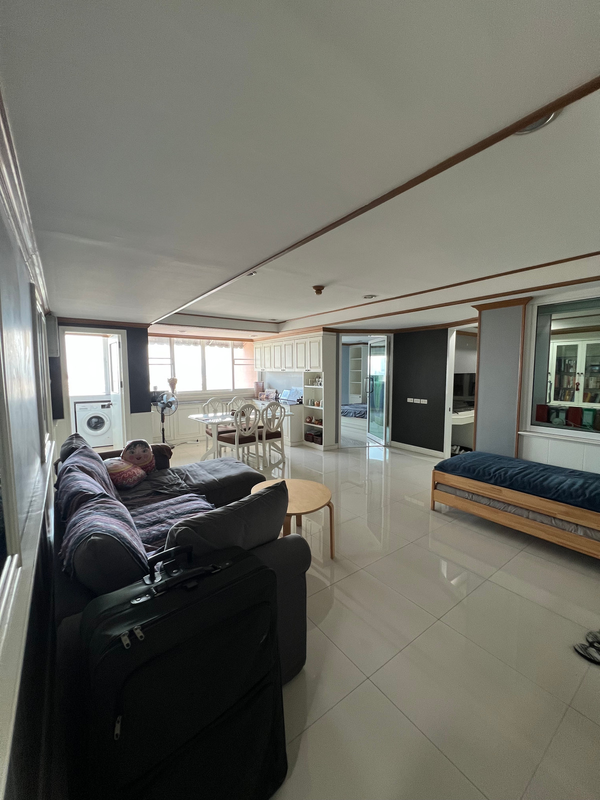 ให้เช่าคอนโดพระราม 3 สาธุประดิษฐ์ : กว้างขวาง 3 ห้องนอน 3 ห้องน้ำ 114ตรม | MRT คลองเตย | 30,000/เดือน