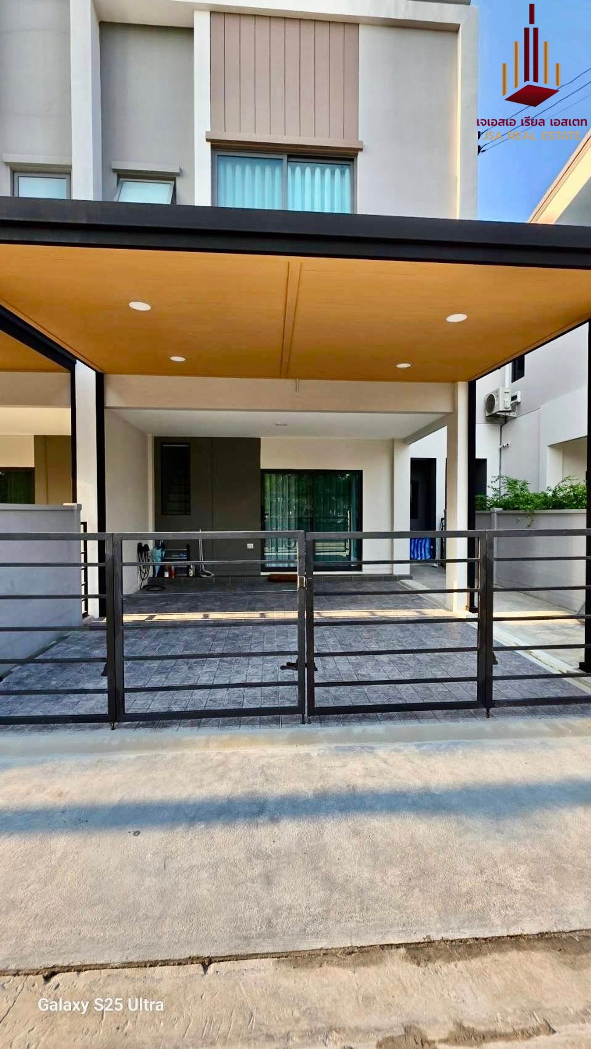 ให้เช่าทาวน์โฮมบางนา แบริ่ง ลาซาล :  ✨ For Rent: Pleno Sukhumvit-Bangna 3✨  💰 Only 60,000 THB/month