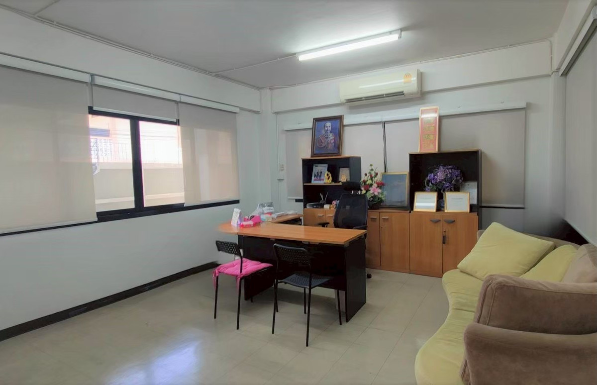 ให้เช่าโฮมออฟฟิศราษฎร์บูรณะ สุขสวัสดิ์ : โฮมออฟฟิต 2 อาคาร 6 คูหา ตกแต่งสวยงาม ให้เช่า ย่านพระราม2-พุทธบูชา ใกล้โรงพยาบาลบางปะกอก 9 อินเตอร์เนชั่นแนล เพียง 950 เมตร