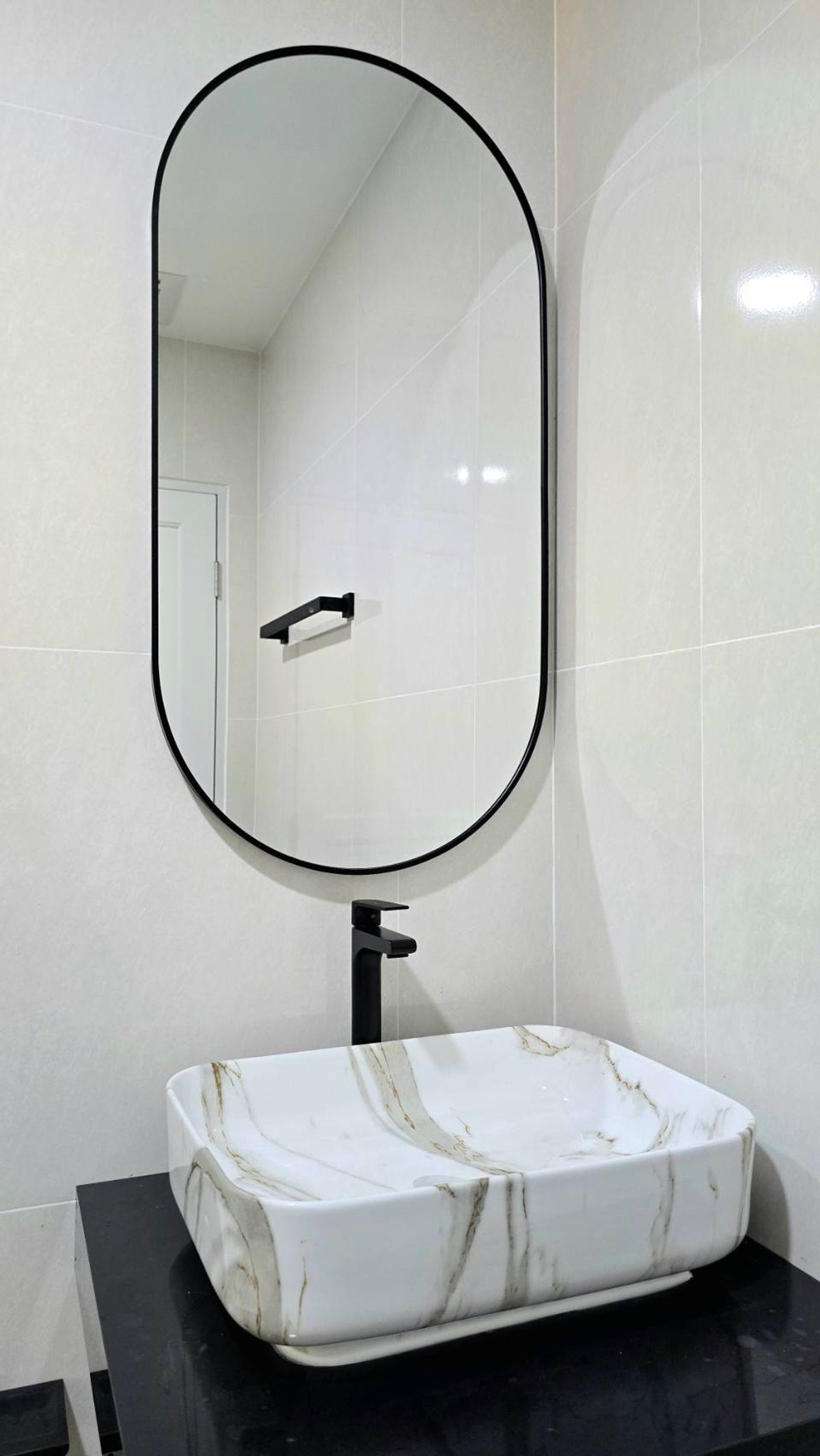 ขายภูเก็ต : หลุดจอง บ้านรีโนเวทใหม่ สวยมาก หิ้วกระเป๋า เข้าอยู่ได้เลย หมู่บ้านธินวุฒิ 3 ถนน ขวาง วิชิต-ฉลอง