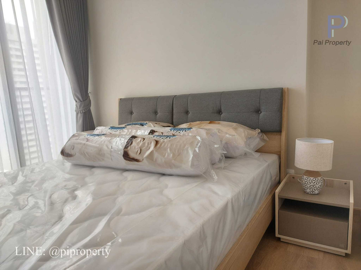 For RentCondoSukhumvit, Asoke, Thonglor : Fully furnished 1 Bedroom unit for rent in Phrom Phong. High floor with a unblocked view. Noble Around Sukhumvit 33.