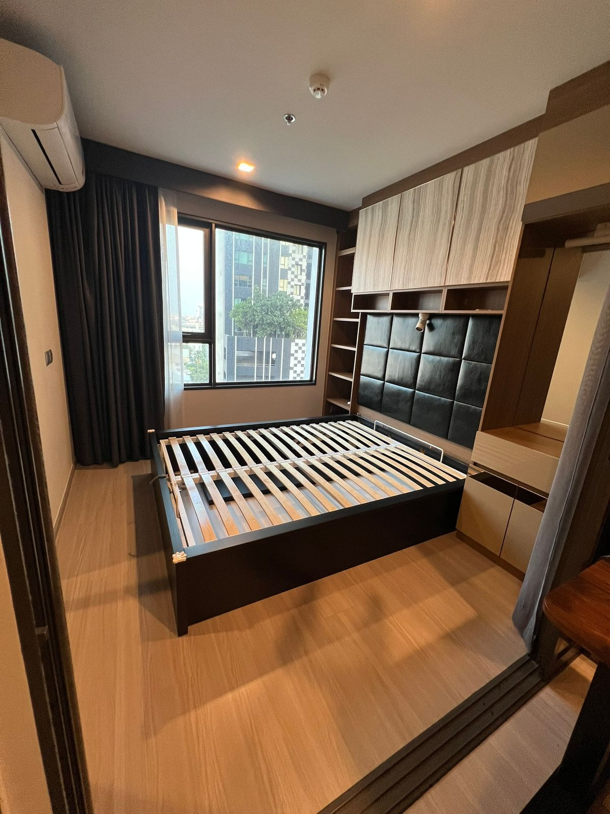 For SaleCondoLadprao, Central Ladprao : Condo Life Ladprao, size 35.67 square meters, 1 bedroom, Building A, 11th floor, fully furnished, ready to move in, near BTS Ladprao Intersection, Chatuchak Subdistrict, Chatuchak District, Bangkok.