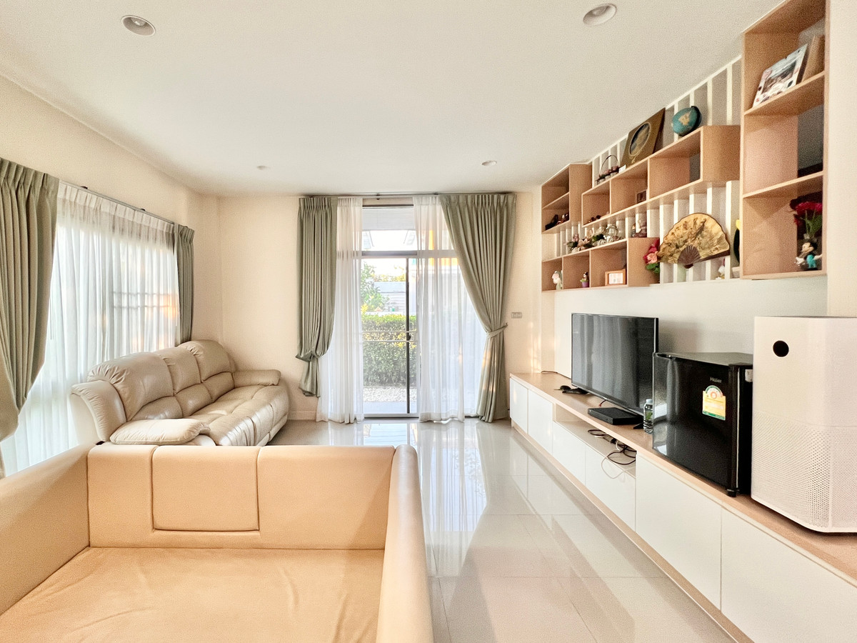 ให้เช่าบ้านพระราม 5 ราชพฤกษ์ บางกรวย : ให้เช่า บ้านเดี่ยว Perfect Place รัตนาธิเบศร์ 64 ตรว พร้อมอยู่ MRT สายสีม่วง