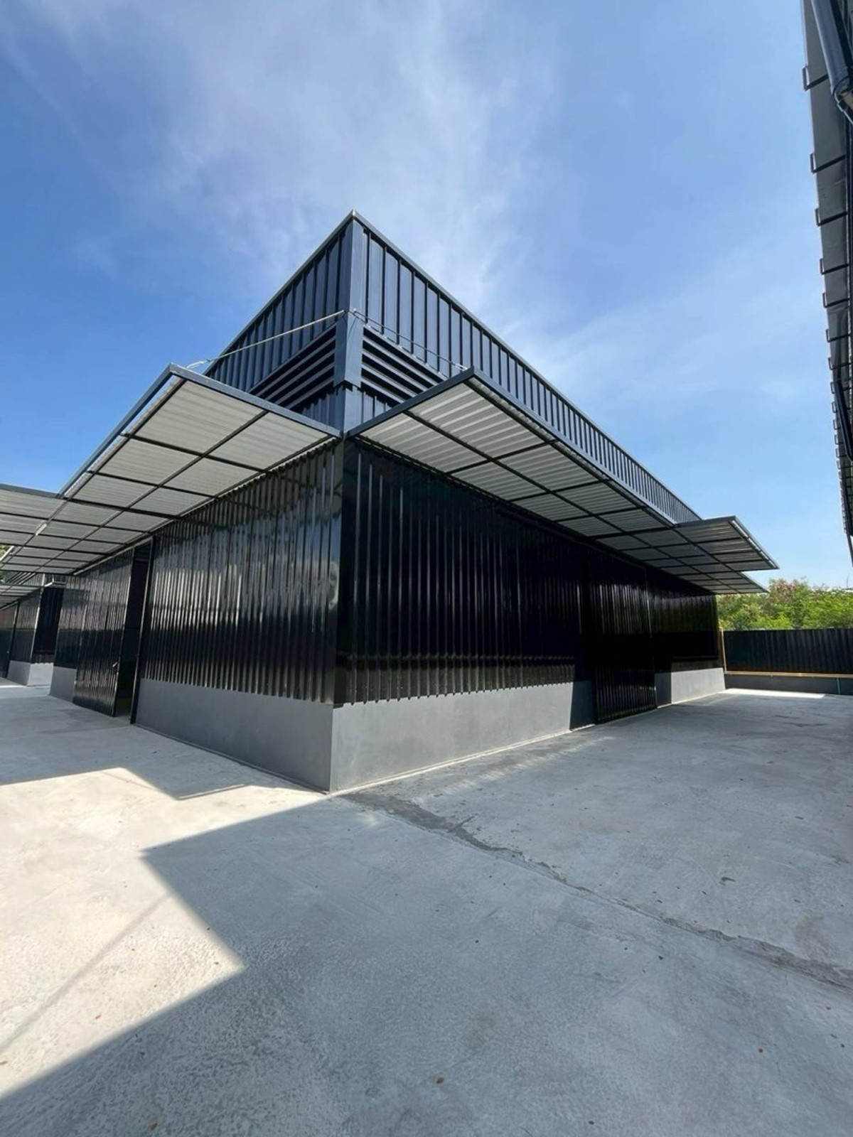 ให้เช่าโกดังเลียบทางด่วนรามอินทรา : 💙โกดังสร้างใหม่ปี69โพธิ์แก้ว ว่างอาคาร 2,3  หลังละ 374 ตร.ม. พร้อมทำสัญญาเข้าใช้พื้นที่ได้แล้ววันนี้✨