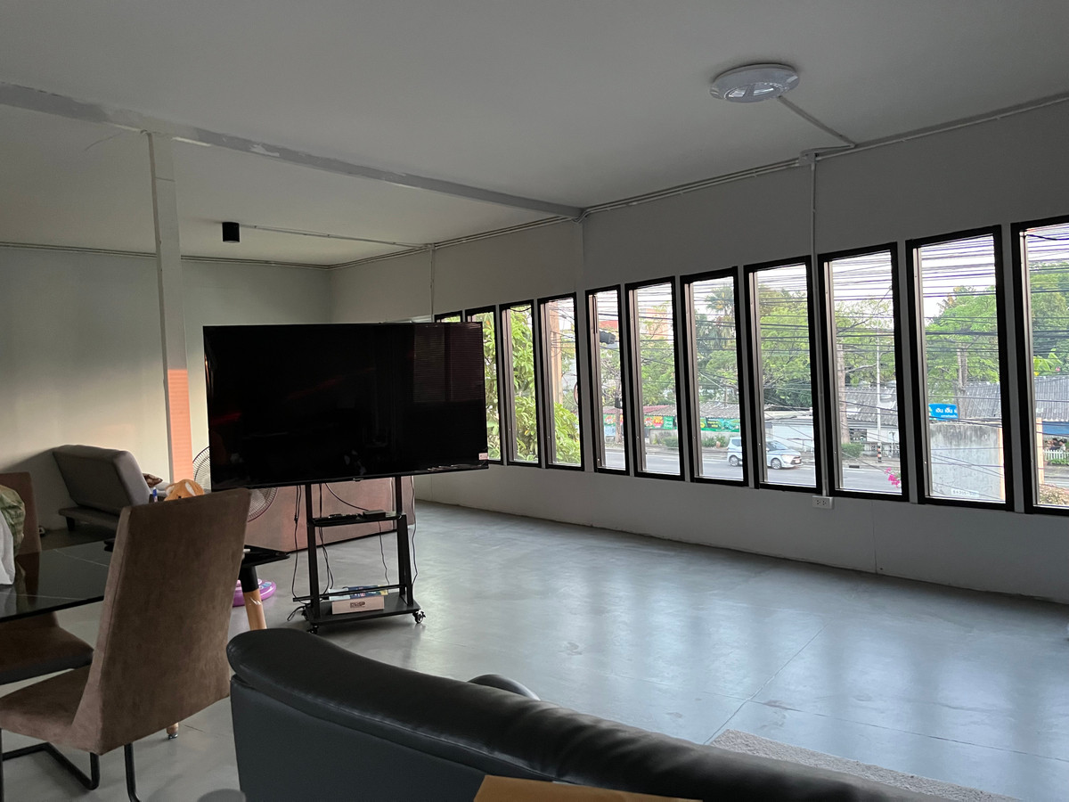 ขายสำนักงานเกษตร นวมินทร์ ลาดปลาเค้า : ขายที่ดินติดถนนเกษตรนวมินทร์ 20 ตรว. พร้อมออฟฟิต  ขาย 4.7 ล้าน  