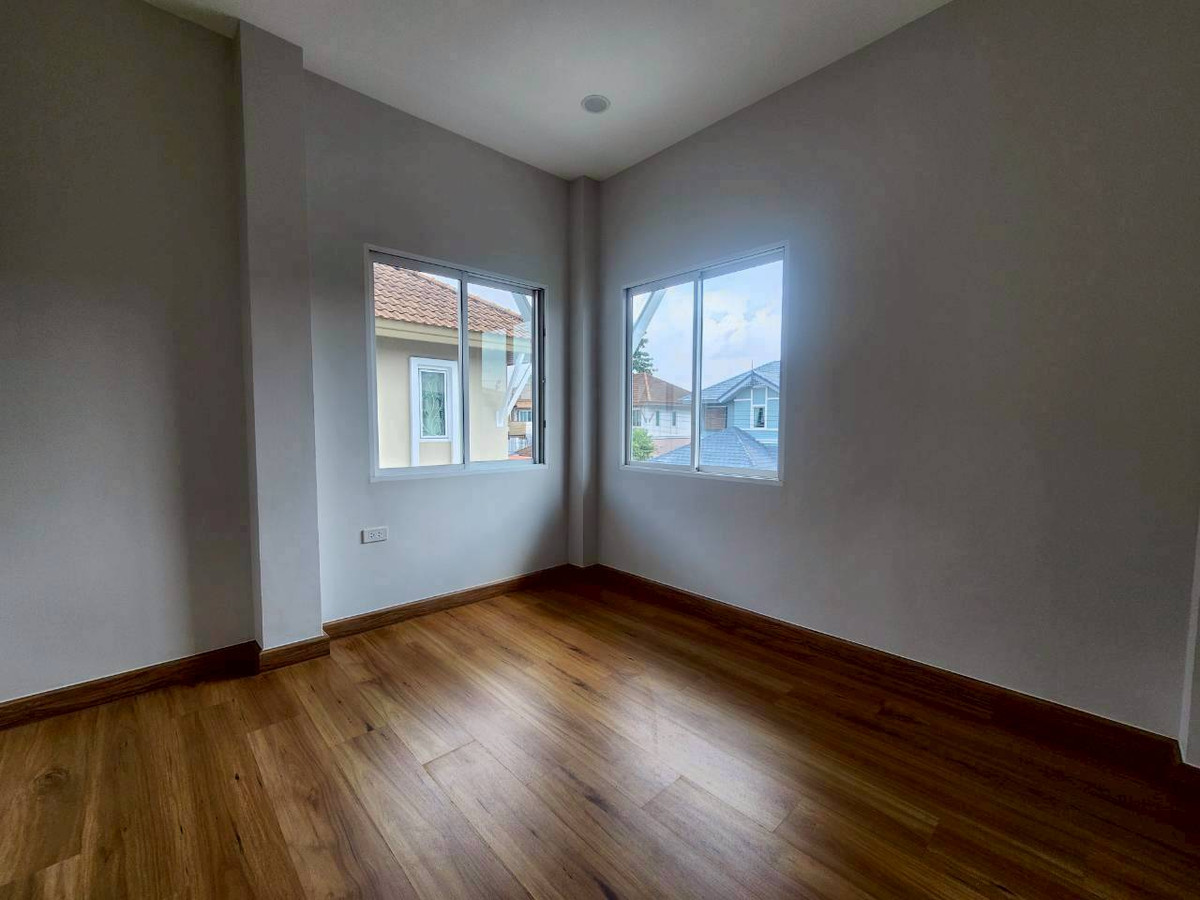 For SaleHouseLadprao101, Happy Land, The Mall Bang Kapi : Single house for sale, newly renovated, Parinyada Kaset-Nawamin.