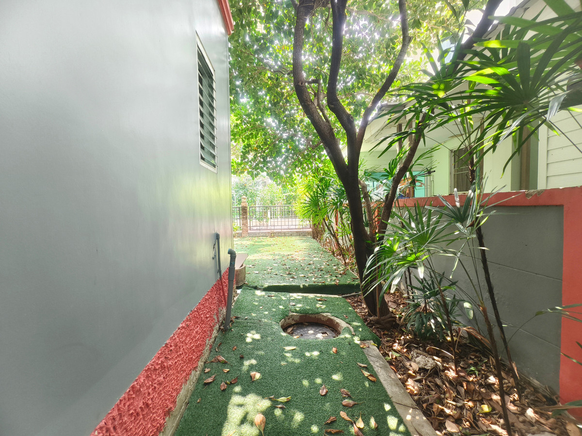 บ้านลาดกระบัง สุวรรณภูมิ : ขาย ให้เช่า บ้านเดี่ยว แปลงมุม Perfect Place สุขุมวิท77 54.8 ตร.ว. 3ห้องนอน 2ห้องน้ำ ติดโรบินสัน ลาดกระบัง 10 นาทีถึงมอเตอร์เวย์และสนามบินสุวรรณภูมิ 