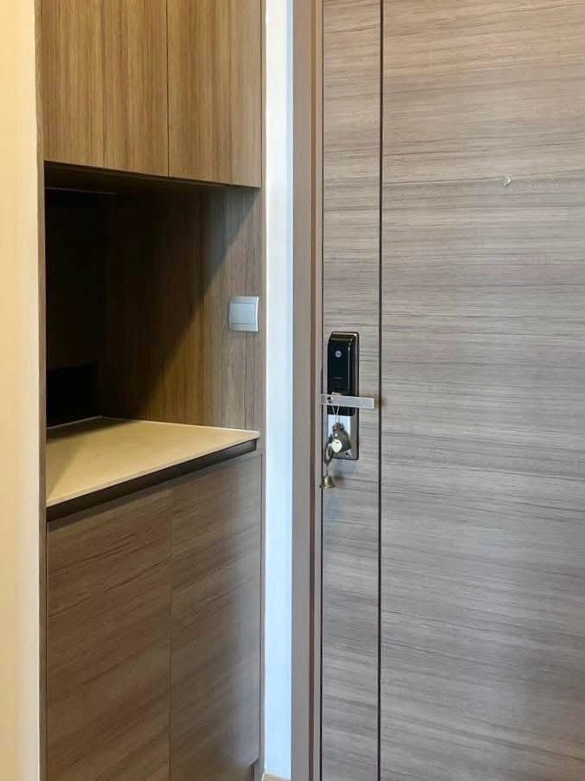 ให้เช่าคอนโดสะพานควาย จตุจักร : 📍โครงการ : เดอะ ไลน์ พหลโยธิน - ประดิพัทธ์
🚝 ใกล้ : BTS สถานีสะพานควาย 600 เมตร
💵 ราคาเช่า : 21,000 บาท / เดือน