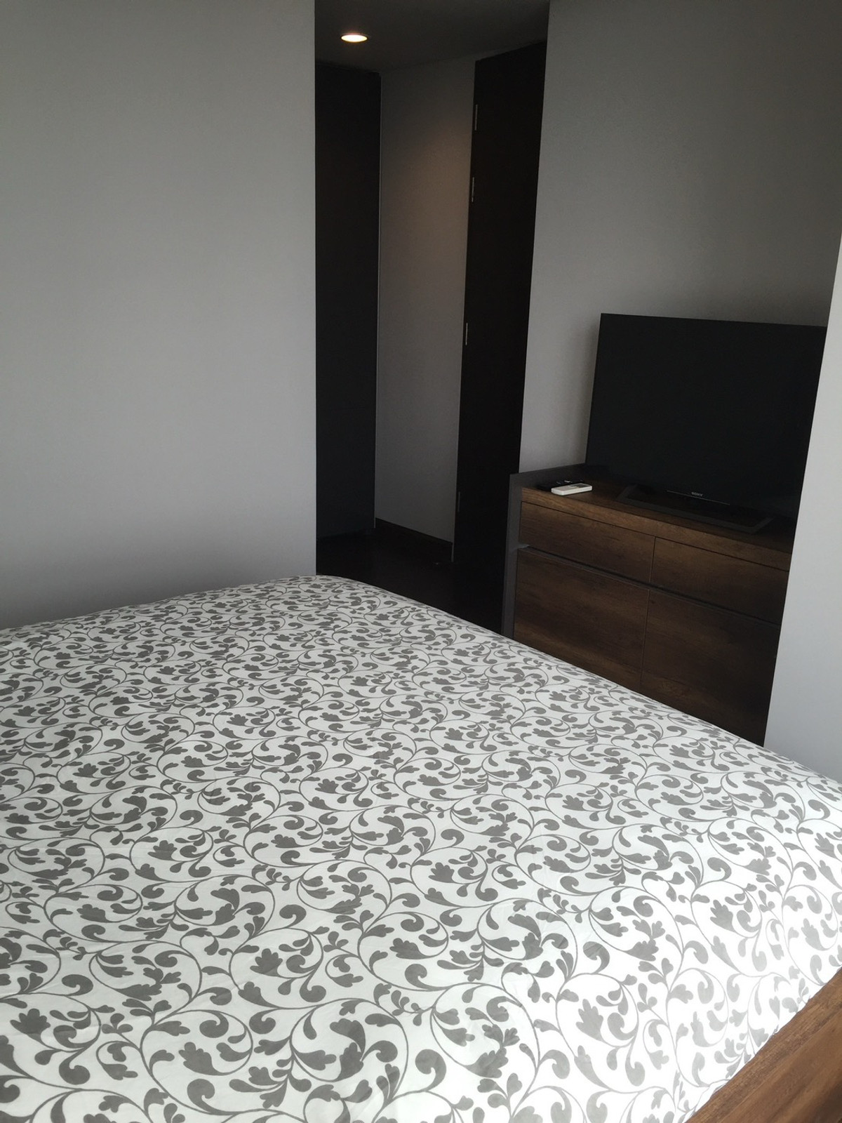 ให้เช่าคอนโดสุขุมวิท อโศก ทองหล่อ : For Rent Condo The Lumpini 24 Fully furnished (S15-20933)  