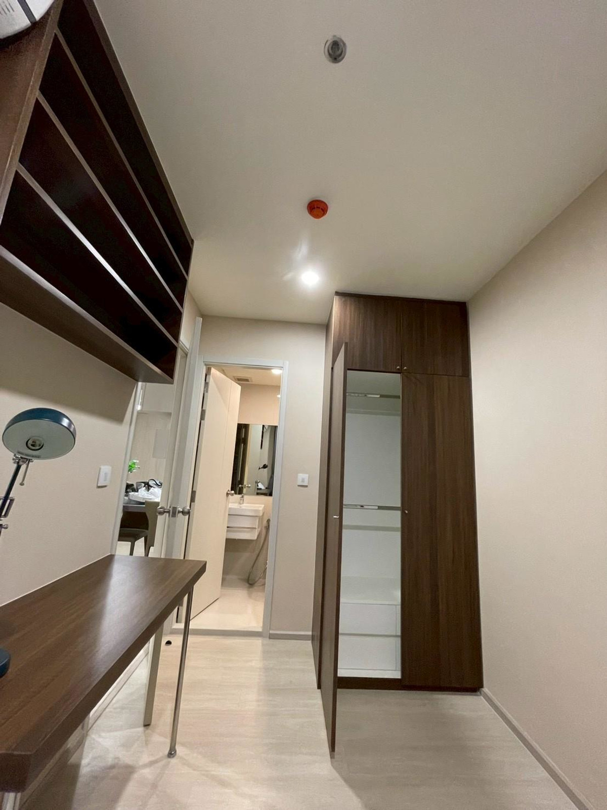 For SaleCondoRama9, Petchburi, RCA : For sale, 2 bedrooms, 2 bathrooms, special price, ready to move in, Life Asoke, Life Asoke