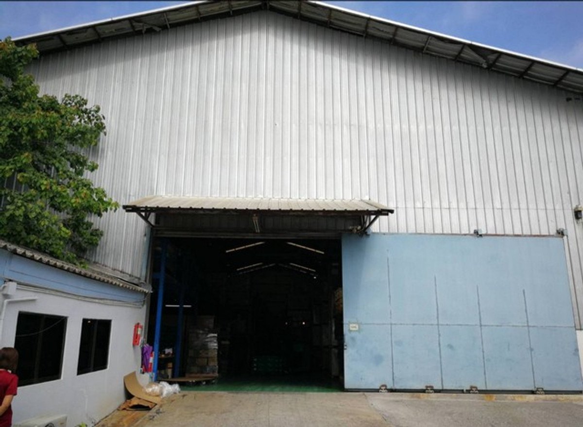For RentWarehousePattanakan, Srinakarin : HR3361 for sale/rent warehouse with office | Prime location, Chaloem Phrakiat Rama 9, near Suan Luang Rama 9 - Bueng Nong Bon | Connects to the motorway only 15 minutes.