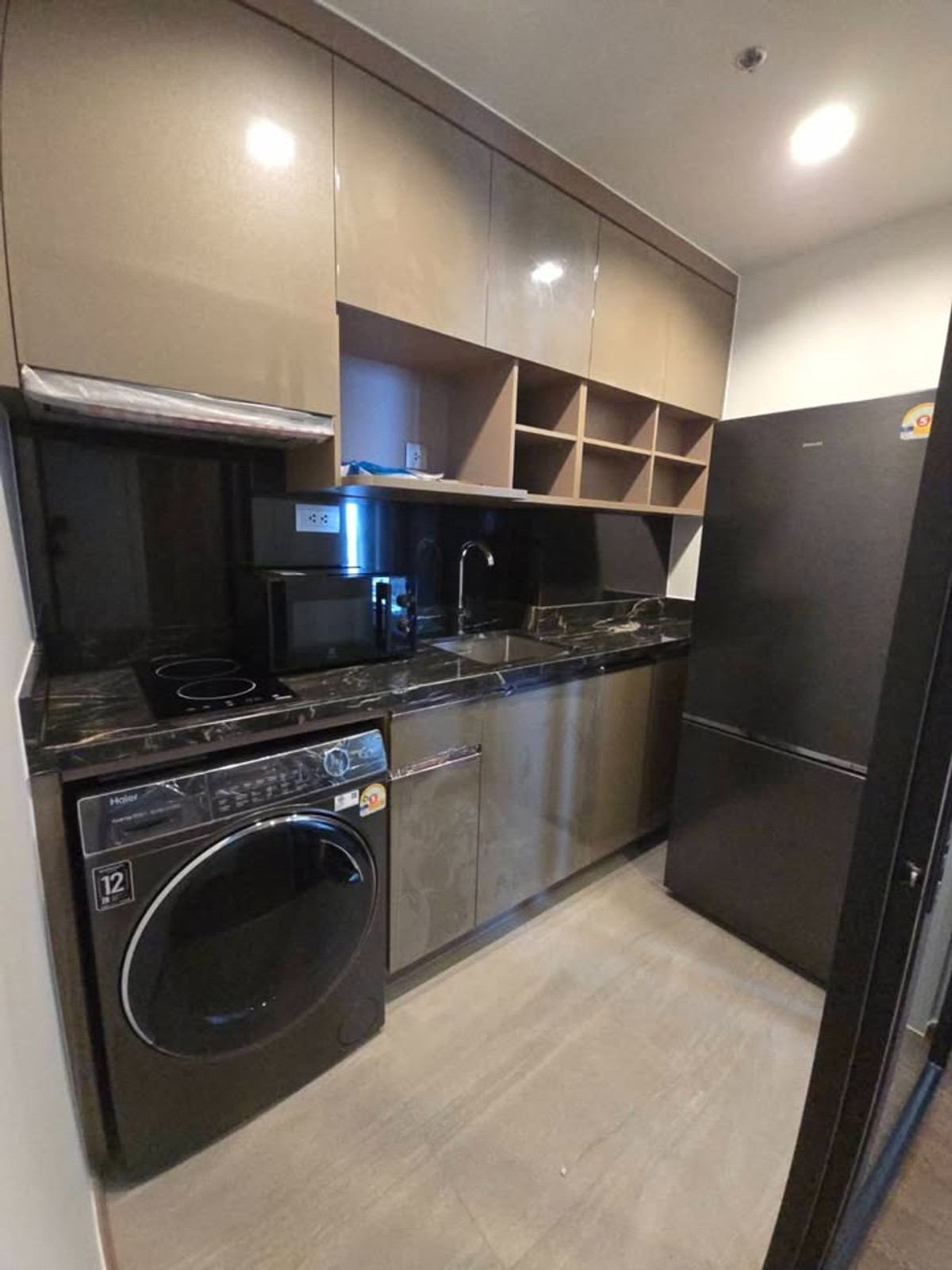 ให้เช่าคอนโดสุขุมวิท อโศก ทองหล่อ : 📌Ideo Q Sukhumvit 36🔥Near bts thonglor , 1 bedroom 1bathroom high floor