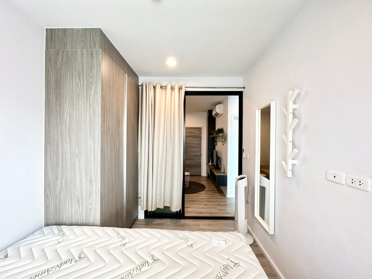 For RentCondoBangna, Bearing, Lasalle : You can get a discount for 2 years. There is a VDO for you to watch (there is a laundry service in the nearest building. 7/11, central area, BTS view) - for rent Notting Hill Sukhumvit 105 near BTS Bearing 400m