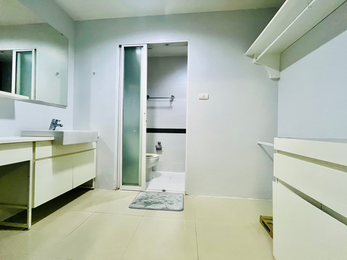 ขายคอนโดพระราม 9 เพชรบุรีตัดใหม่ RCA : 2 ห้องสวยทำเลดี เฟอร์ฯครบราคาดีมาก!!⭐️A Space Hideaway Asoke-Ratchada (เอ สเปซ ไฮด์อเวย์ อโศก-รัชดา)