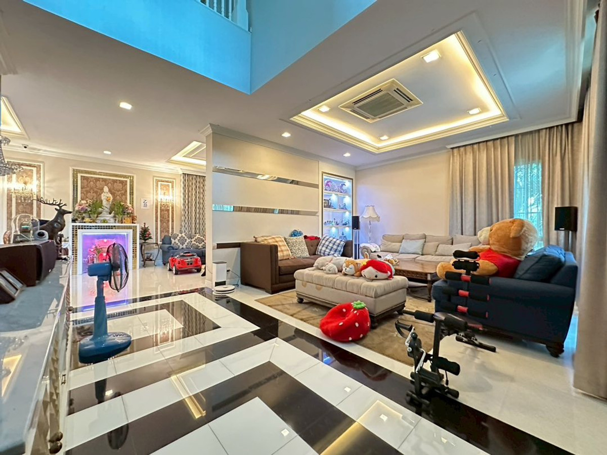 ขายบ้านบางนา แบริ่ง ลาซาล : ขายบ้านเดี่ยว 2 ชั้น หมู่บ้านนาราสิริ บางนา ทำเลดี เดินทางสะดวก