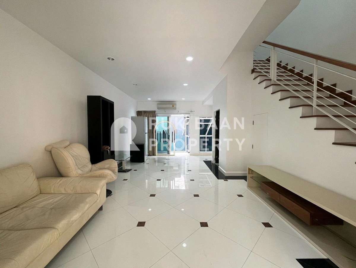 ขายทาวน์โฮมโชคชัย4 ลาดพร้าว71 : ขาย/SALE✨(หมู่บ้าน Space ลาดพร้าวเหม่งจ๋าย)
