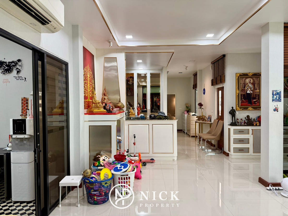 ขายบ้านนวมินทร์ รามอินทรา : LADDAROM ลัดดารมย์ วงแหวน-รามอินทรา : บ้านเดี่ยวหลังใหญ่ Hi Class สังคมมีระดับ ตกแต่งจัดเต็ม สุดยอดของ ฮวงจุ้ย บ้านเลขที่ 9