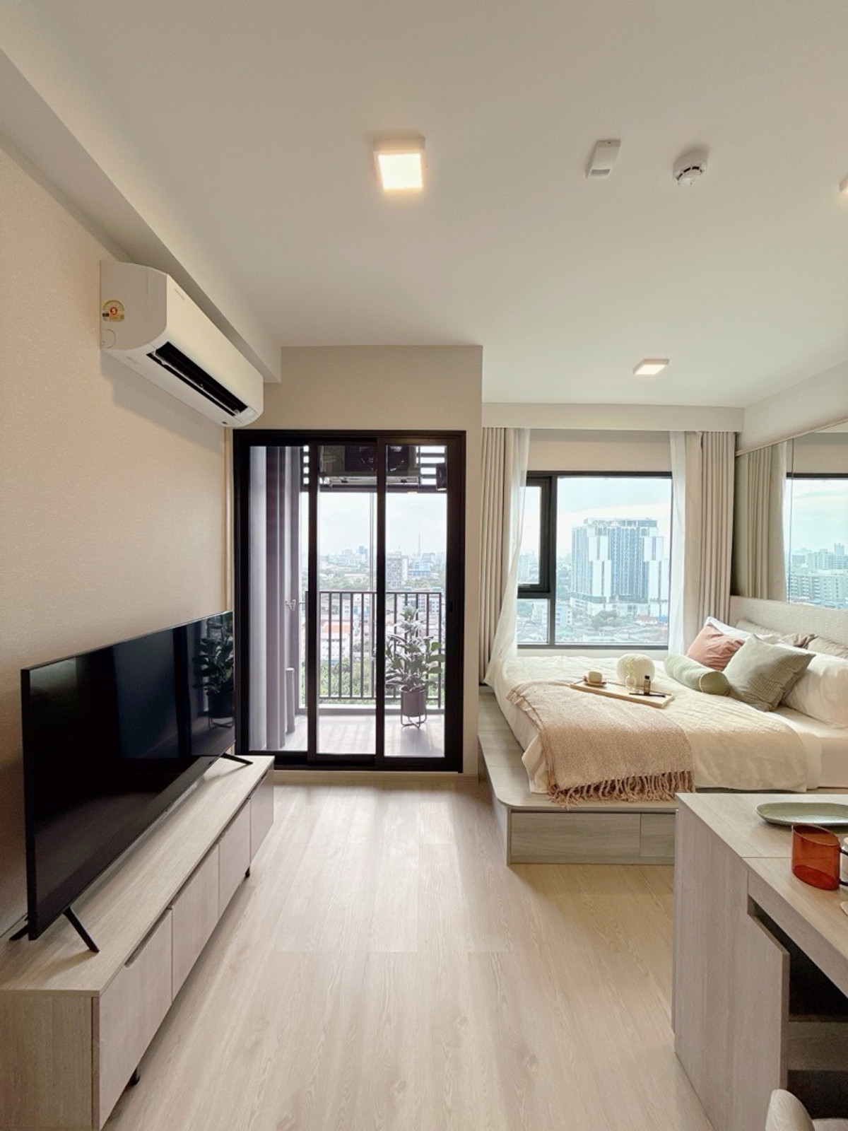 For SaleCondoKasetsart, Ratchayothin : 𝐂𝐎𝐁𝐄 𝐊𝐀𝐒𝐄𝐓 Sripatum, easy installments 𝟖,𝟗𝟎𝟎/month 𝐅𝐫𝐞𝐞 down payment 𝐎 baht, new room, ready to move in, cheapest promotion.