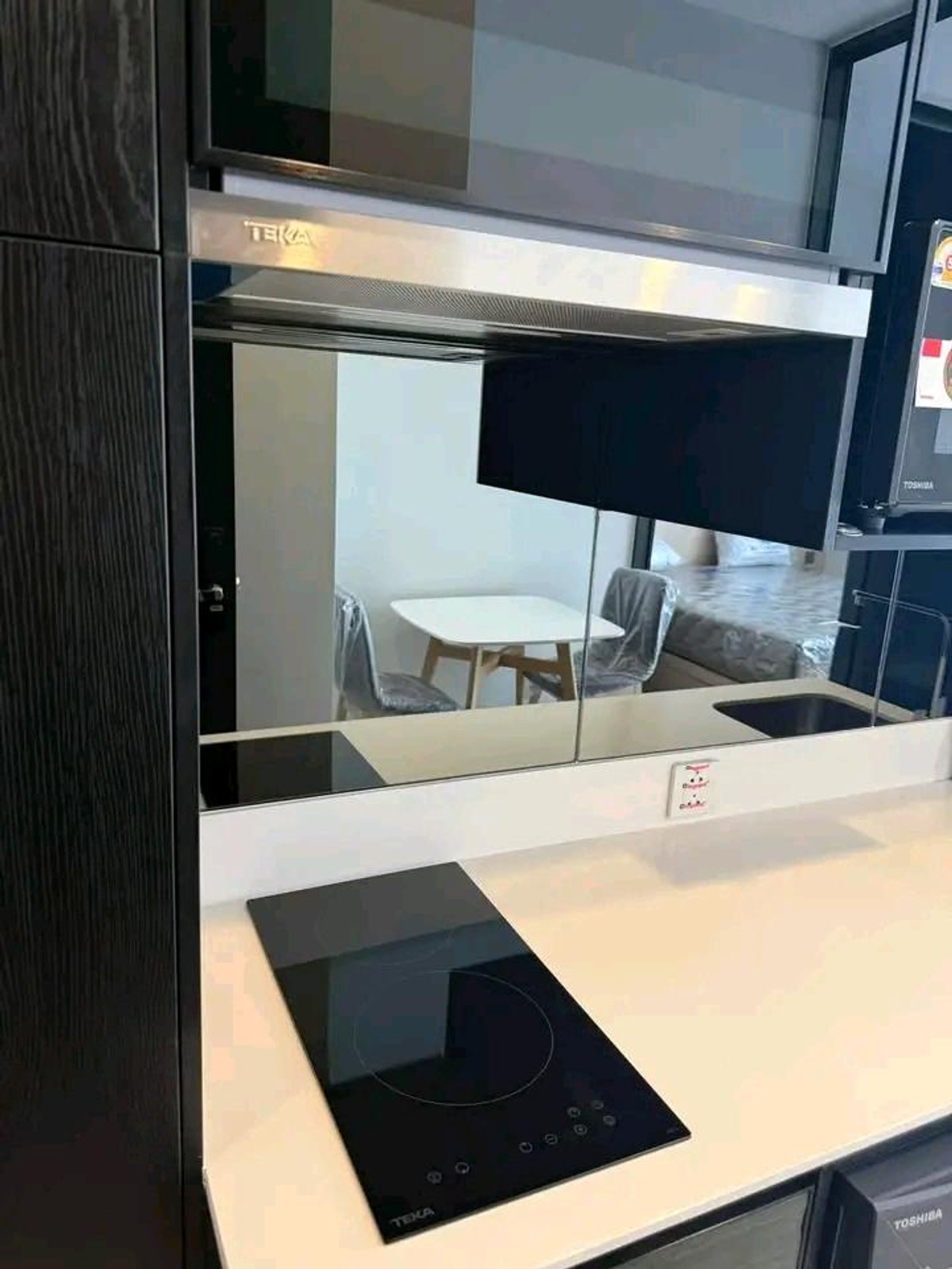 ขายคอนโดอารีย์ อนุสาวรีย์ : 69 04 451
ขาย Noble Around Ari
