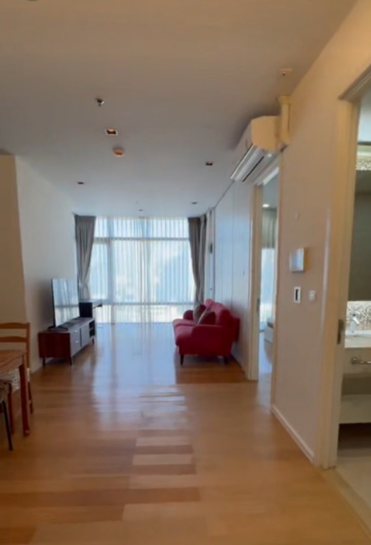 ให้เช่าคอนโดพระราม 9 เพชรบุรีตัดใหม่ RCA : ⚡️Best price Size big⚡️Circle living Prototype 💫 58 Sqm กว้างมาก 28,000 เท่านั้น สนใจติดต่อพัตเตอร์ 0928895628 🔥Line : plustor_ss