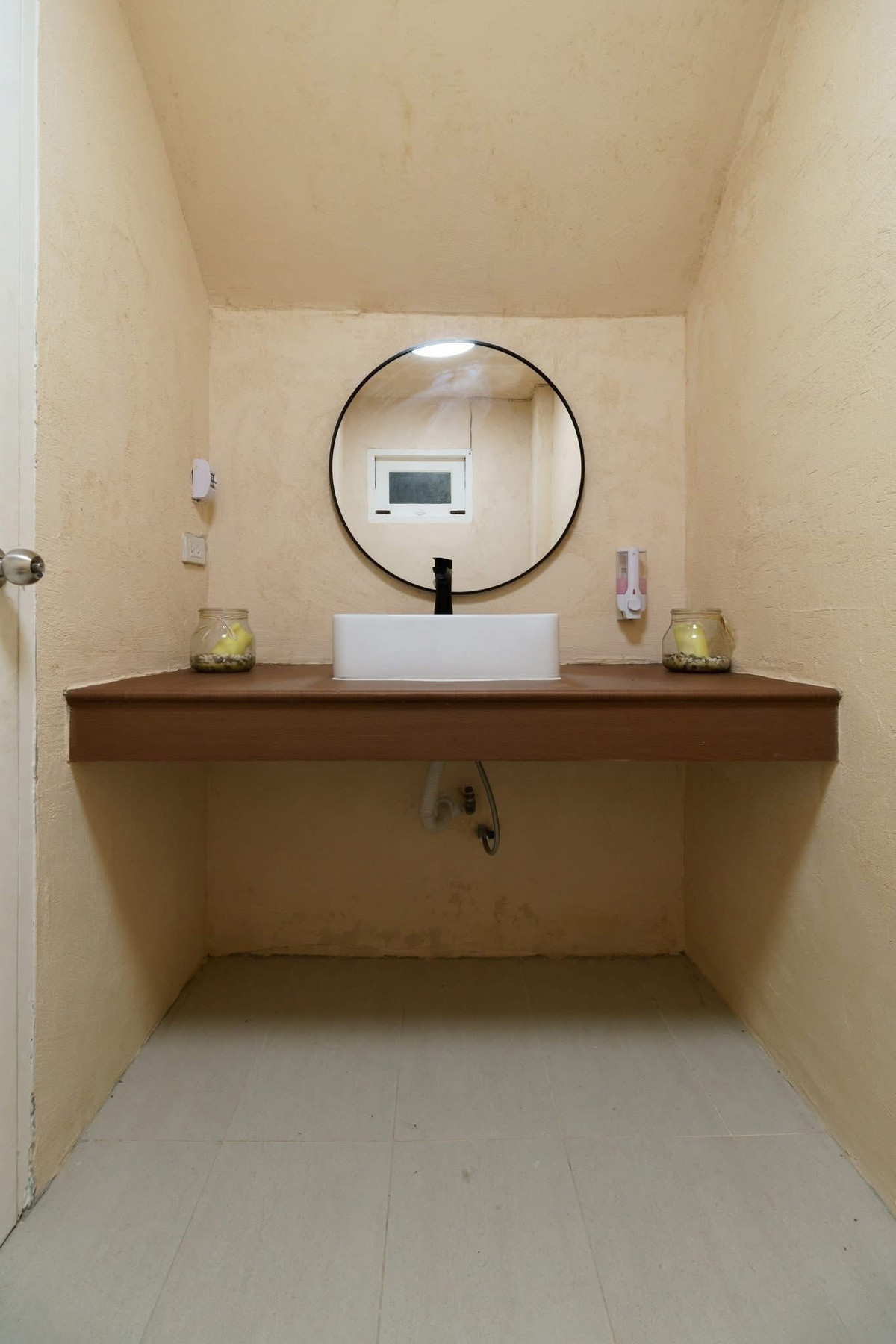 ให้เช่าทาวน์โฮมสุขุมวิท อโศก ทองหล่อ : ให้เช่า ทาวโฮมหรู 5 ชั้น ทองหล่อ ซอย 25 Modern design 5 ห้องนอน 