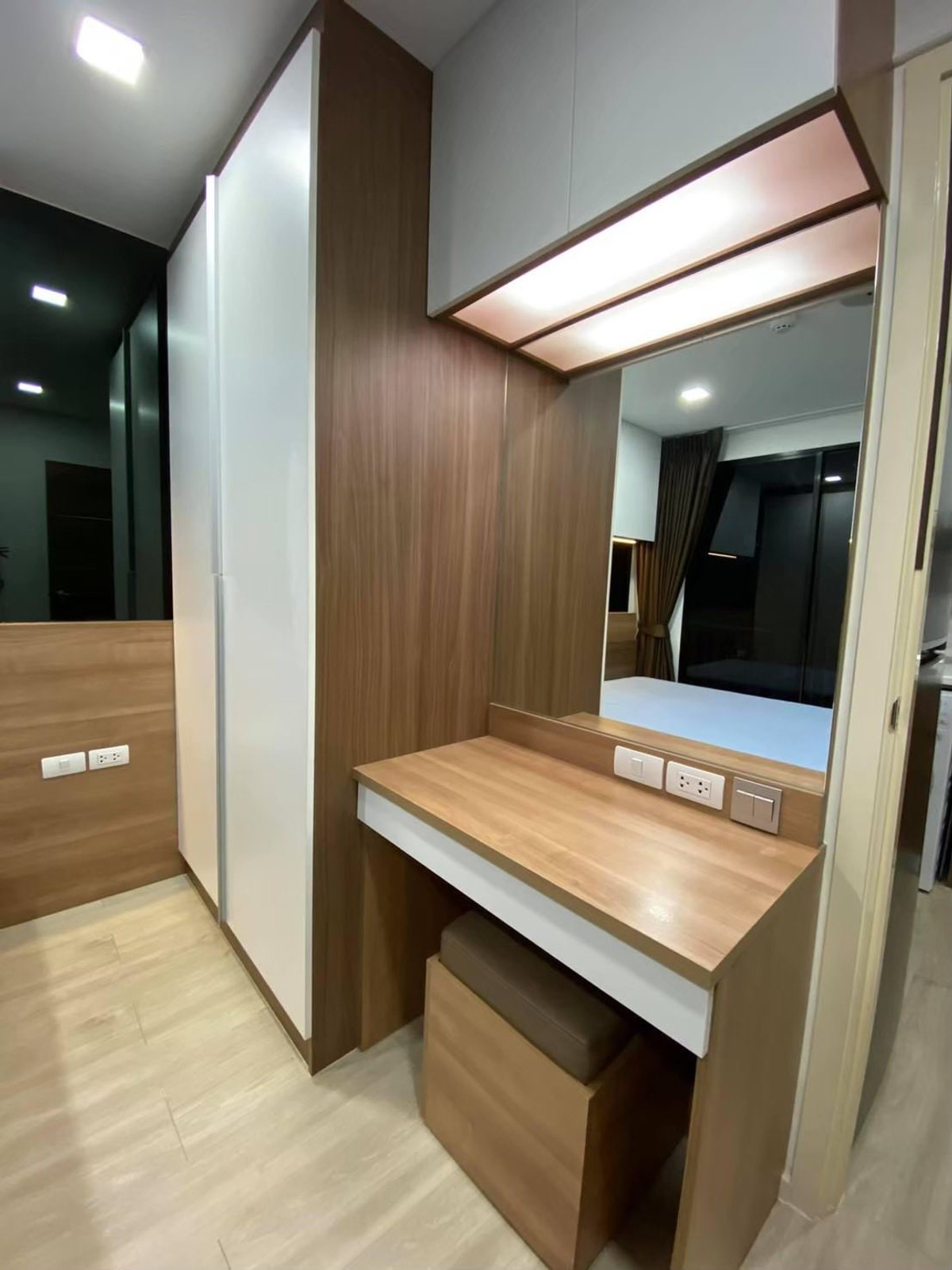 ให้เช่าคอนโดโชคชัย4 ลาดพร้าว71 : E296 🎉310369 ให้เช่าคอนโด Atmoz Ladprao 71