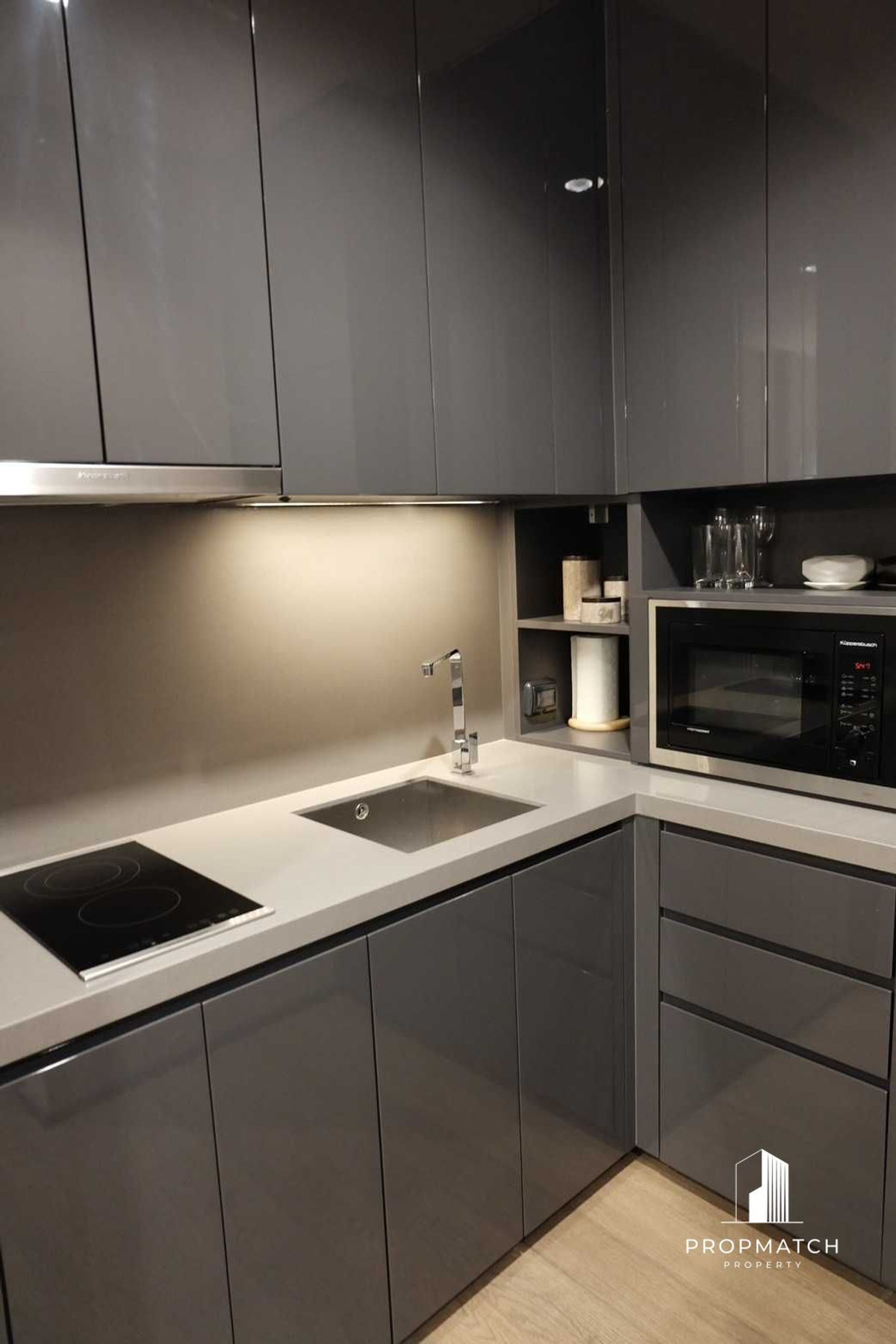 ขายคอนโดสาทร นราธิวาส : ⚡️ราคาดีที่สุด⚡️ The Diplomat Sathorn 🔥45 Sqm 1B1B🔥7,990,000 💫สนใจติดต่อ พัตเตอร์ 0928895628 line: plustor_ss