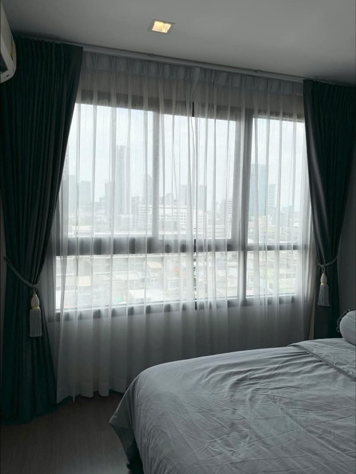 For RentCondoOnnut, Udomsuk : For rent 18,000 Baht IDEO Sukhumvit 93“ 30 meters to BTS Bang Chaktel 095 649 2654