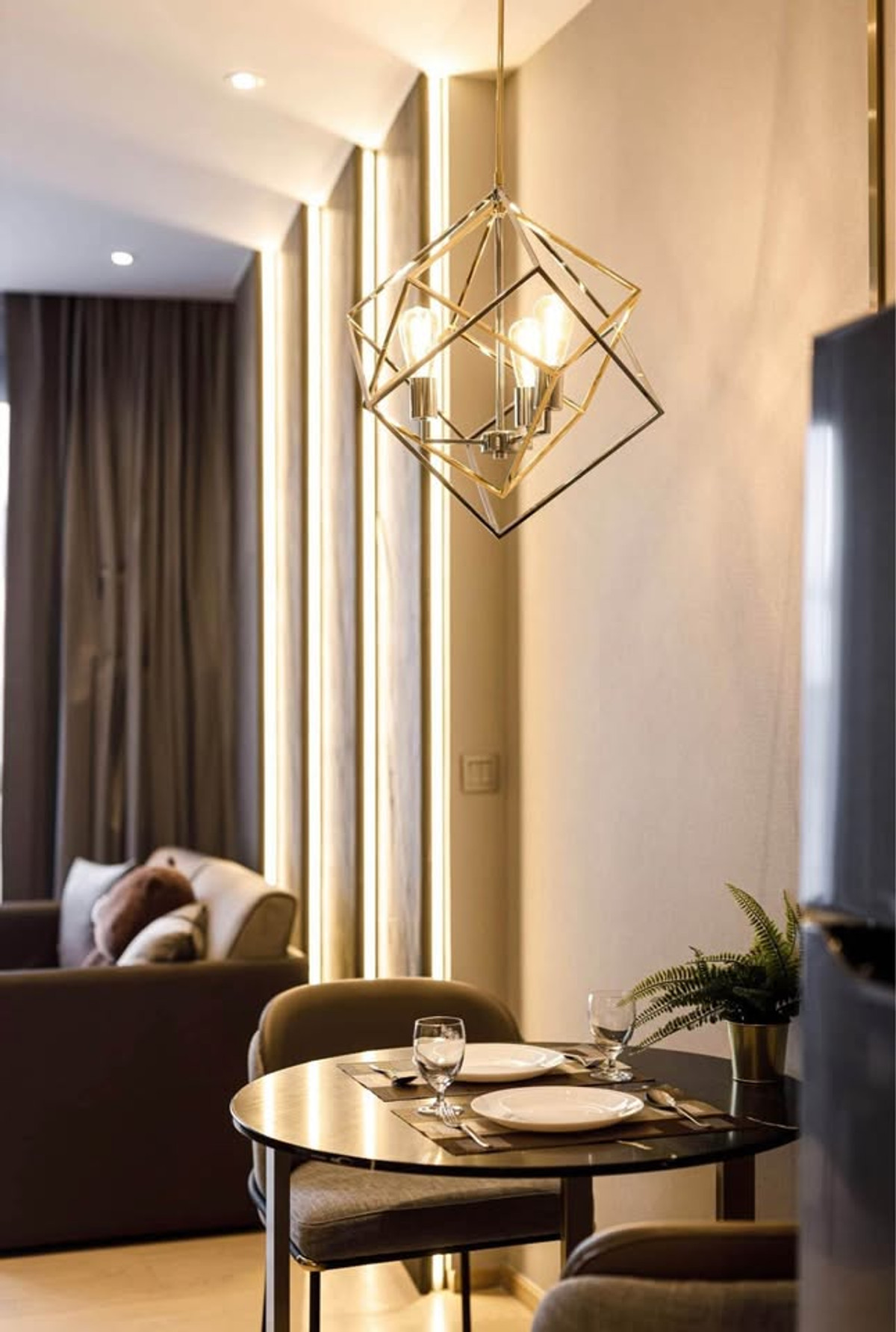 For RentCondoRama9, Petchburi, RCA : FOR RENT - 1 BEDROOM 41 SQ.M- READY TO MOVE IN - CALL NOW 094-641-5974