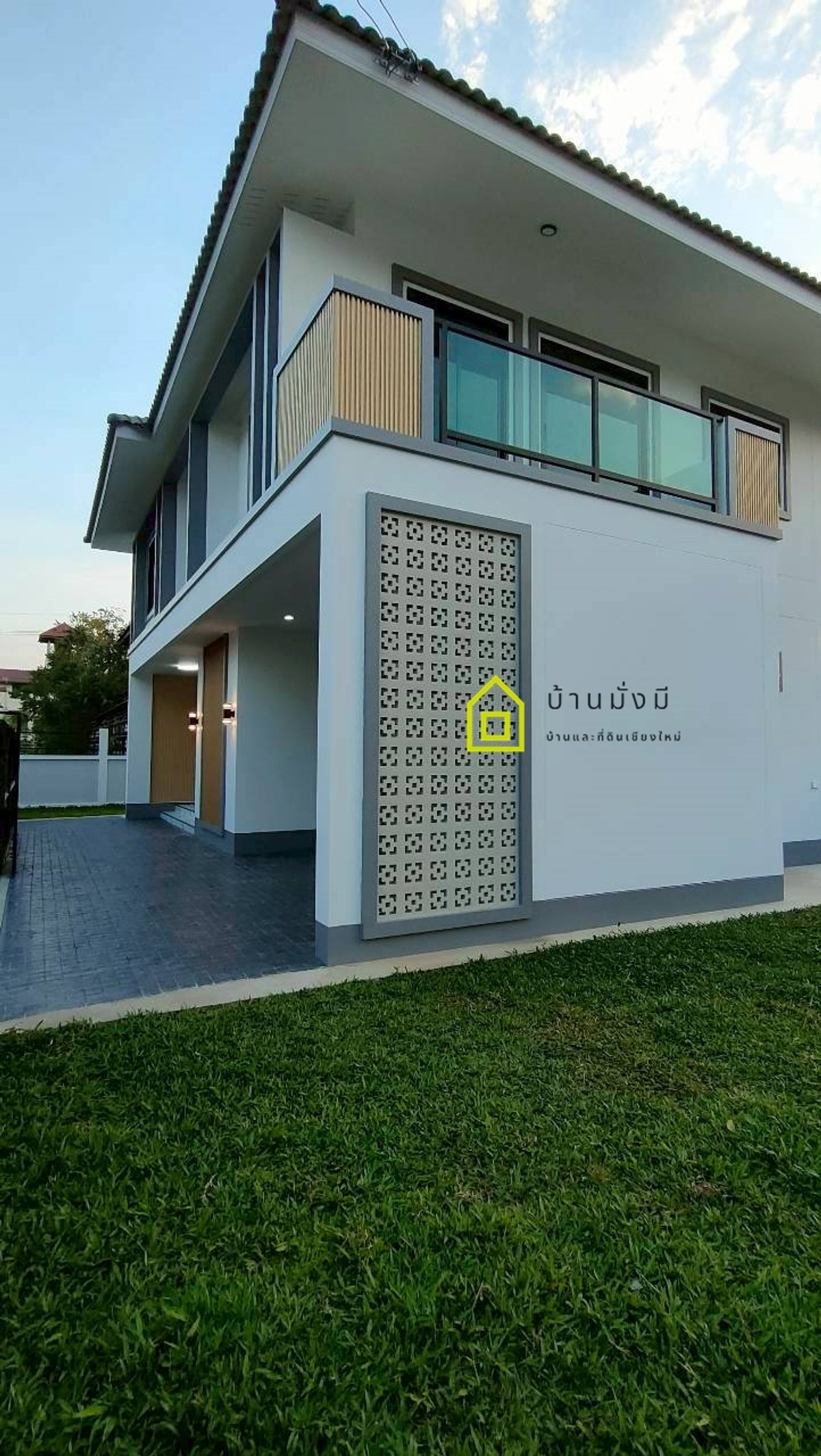 For SaleHouseChiang Mai : 2-story detached house near Maejo University (2 kilometers from Maejo University), Wat Mongkol Setthi intersection zone.