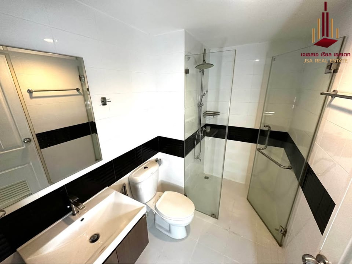 For SaleCondoRatchadapisek, Huaikwang, Suttisan : ✨ For Sale: The Prive Ratchada 19 Condo ✨ 💰 Only 1,680,000 THB