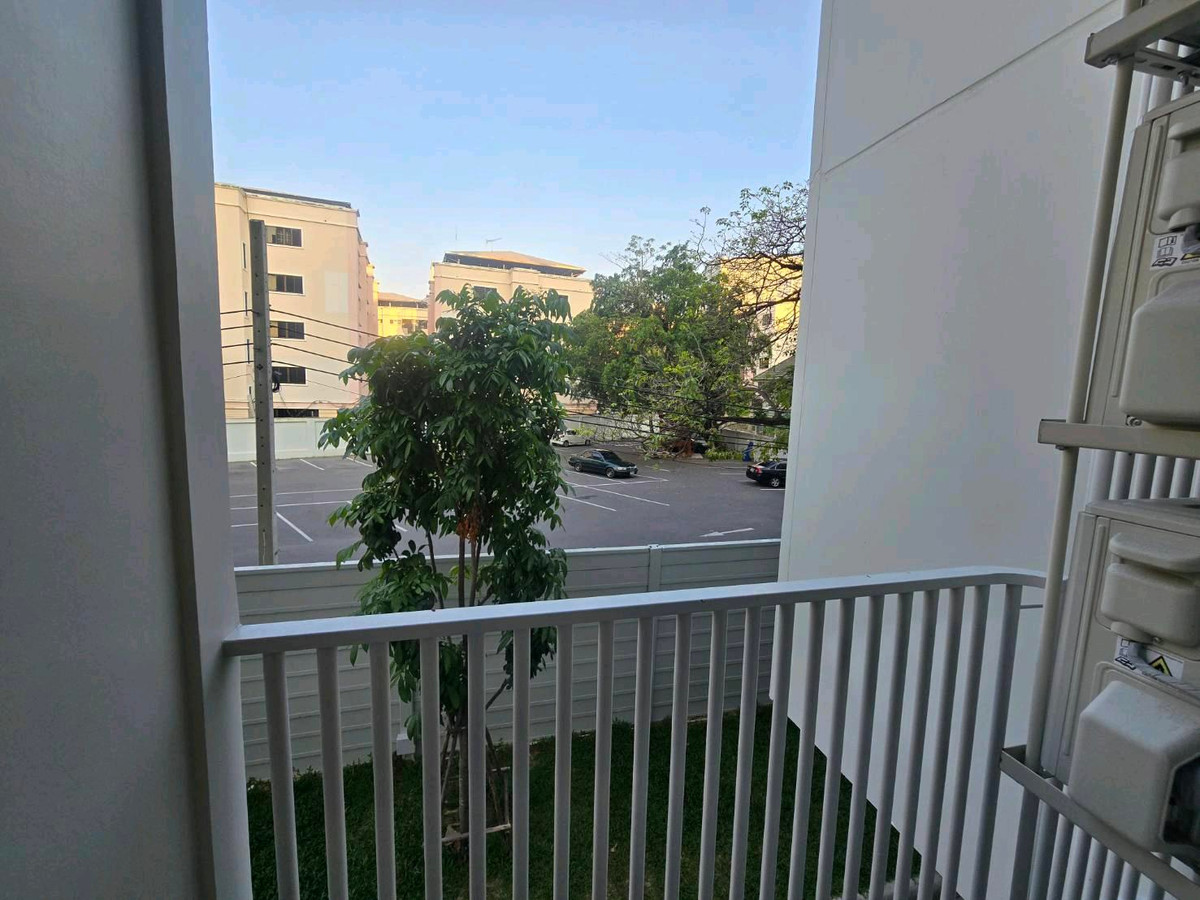 ขายดาวน์คอนโดเกษตรศาสตร์ รัชโยธิน : ขายดาวน์ สนใจ ติดต่อ 0985143495