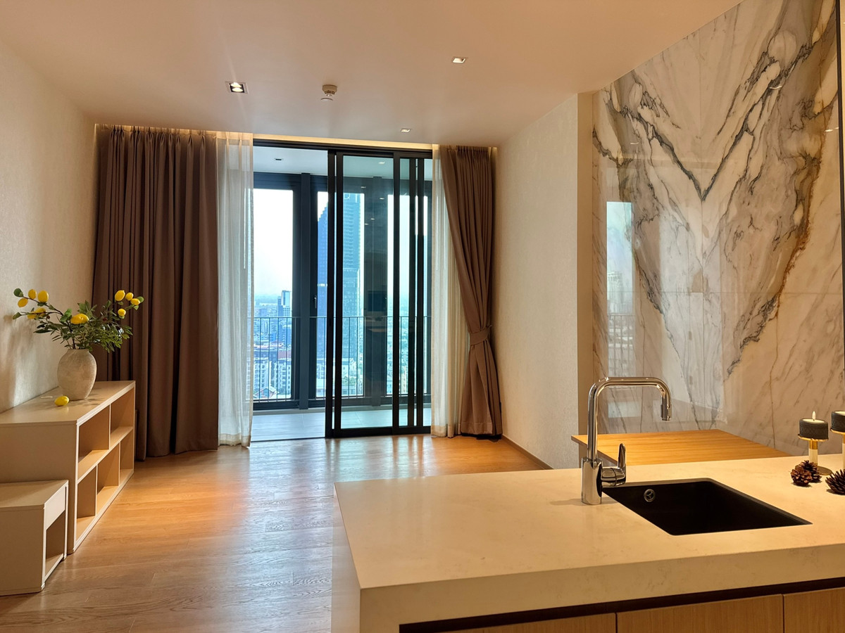 ขายคอนโดสุขุมวิท อโศก ทองหล่อ : BEATNIQ Sukhumvit 32 | ห้องสวย พร้อมอยู่ สไตล์ Premium ขนาด 57 ตร.ม.  • ชั้น 23 วิวดี โปร่ง โล่ง  • 1 ห้องนอน | 1 ห้องน้ำ  • 1 ห้องนั่งเล่นขนาดใหญ่