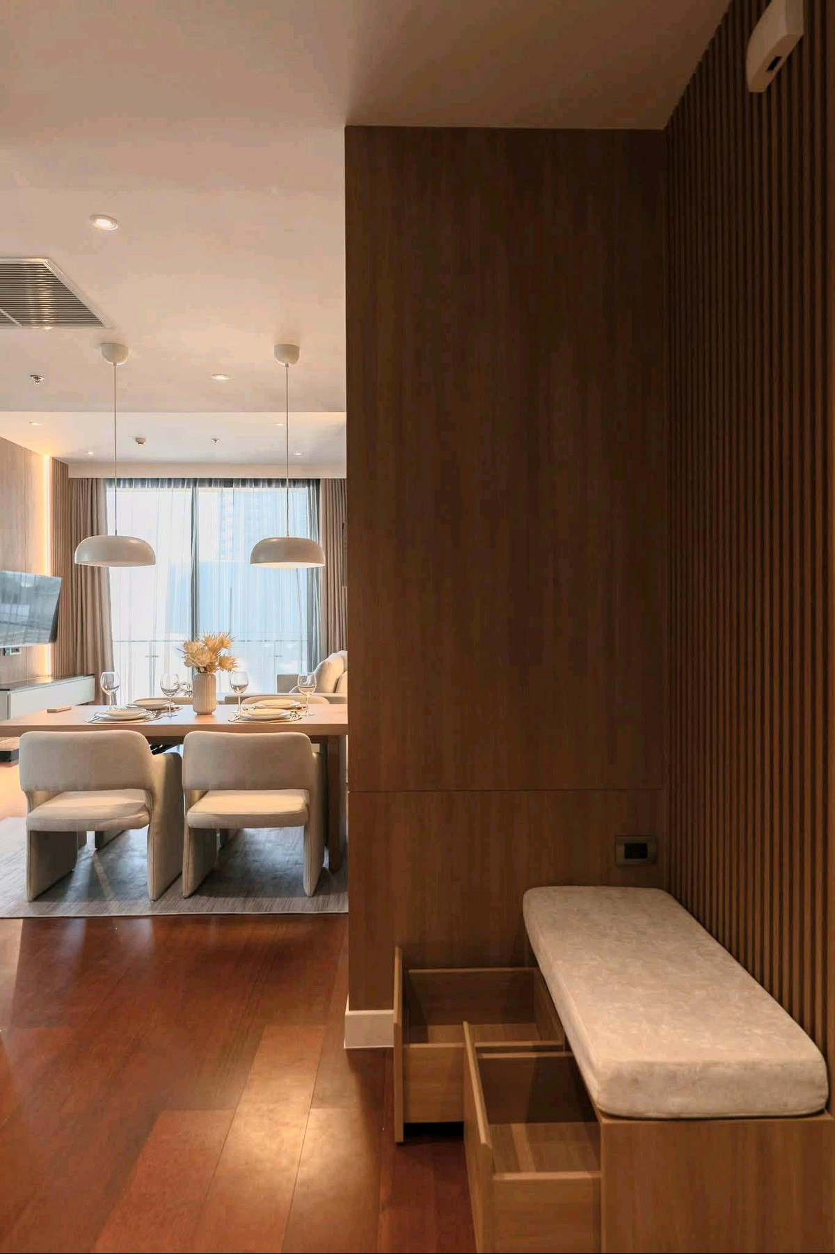 For RentCondoSukhumvit, Asoke, Thonglor : KHUN BY YOO Thonglor for Rent/ Sale