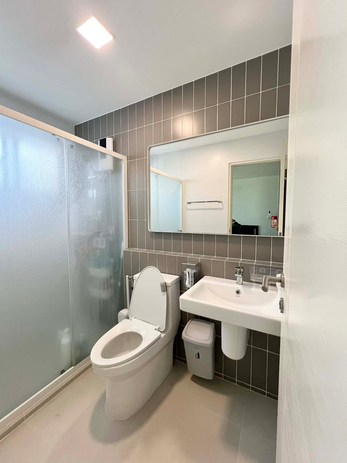 ให้เช่าทาวน์โฮมบางนา แบริ่ง ลาซาล : 🐶🐱ทาวน์โฮมให้เช่า : Villaggio 3 ศรีนครินทร์ – บางนา | เฟอร์ครบ พร้อมอยู่ *Pet-Friendly*