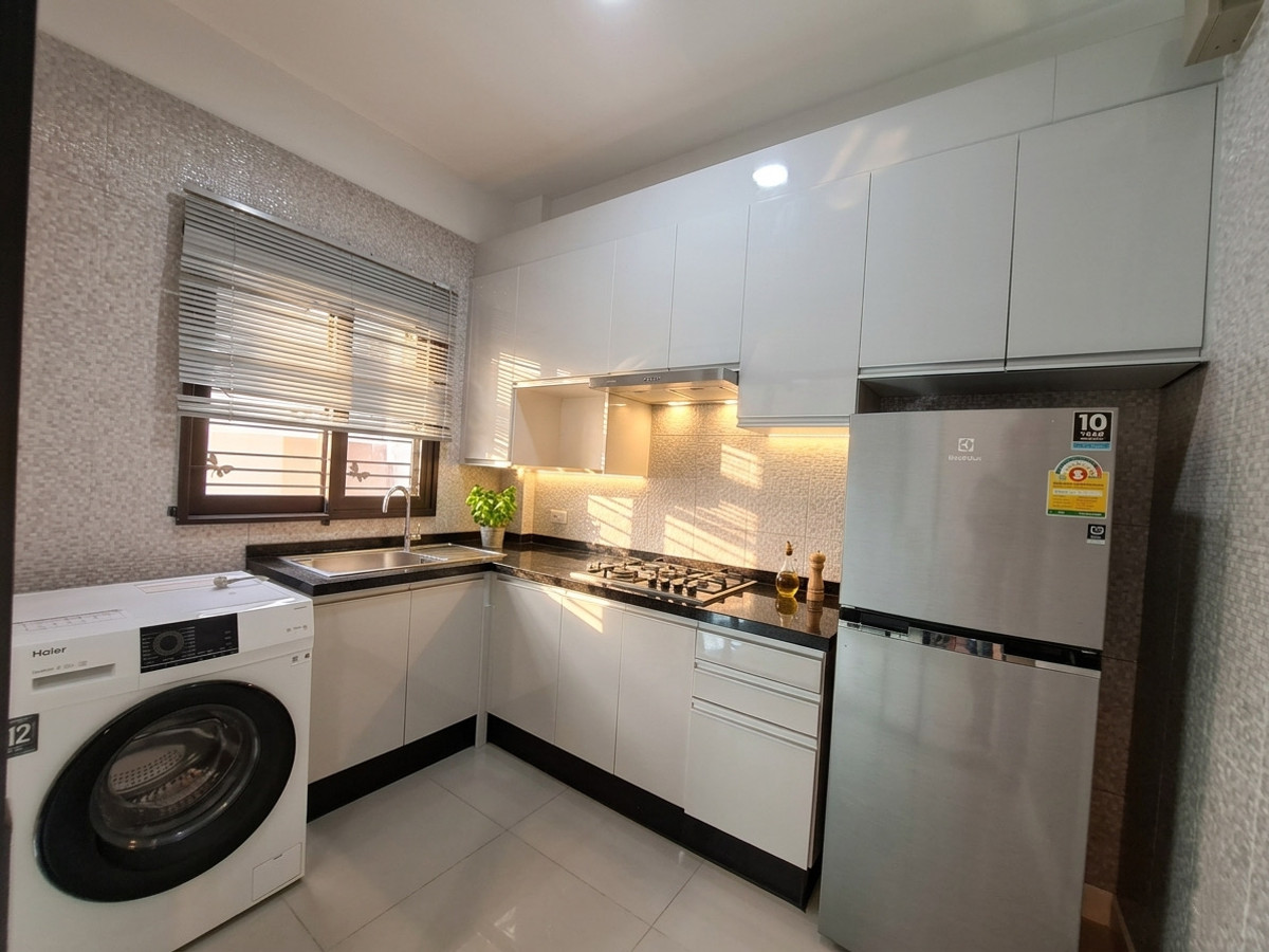 ขายทาวน์โฮมบางซื่อ วงศ์สว่าง เตาปูน : ฟลอร่า วงศ์สว่าง / 3 ห้องนอน (ขาย), Flora Wongsawang / 3 Bedrooms (FOR SALE) BNS048